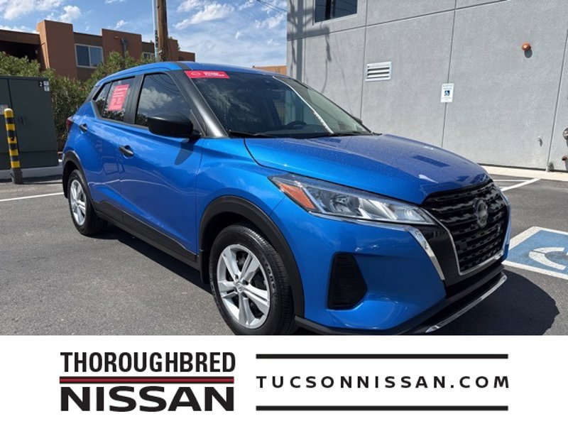 Certified 2025 Nissan Kicks Play S image 1