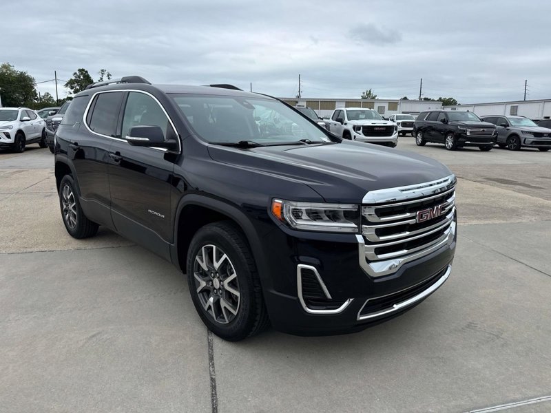 Certified 2022 GMC Acadia SLE w/ Driver Convenience Package image 1