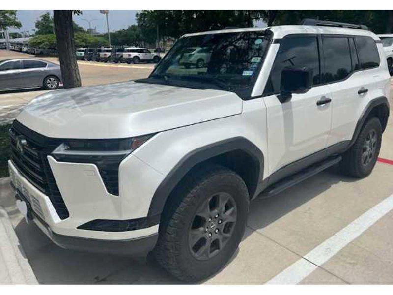 Certified 2024 Lexus GX 550 image 1