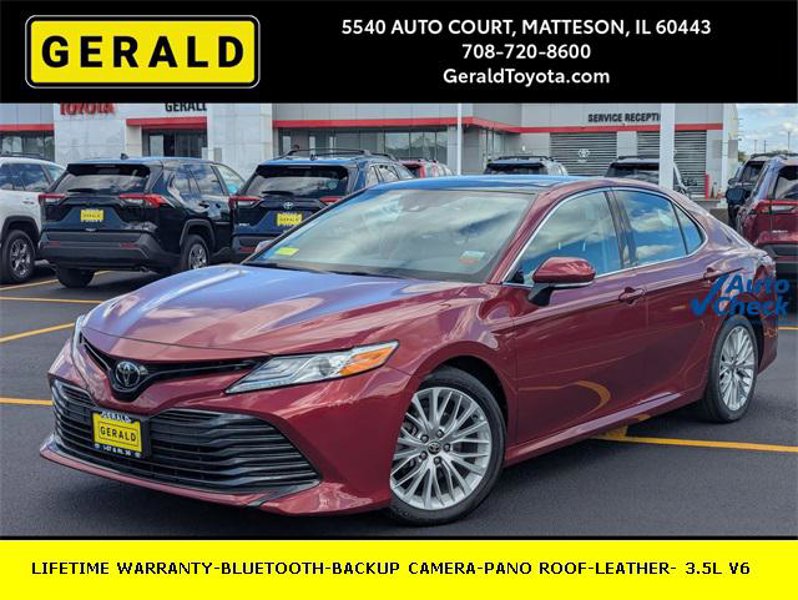 Certified 2020 Toyota Camry XLE image 1