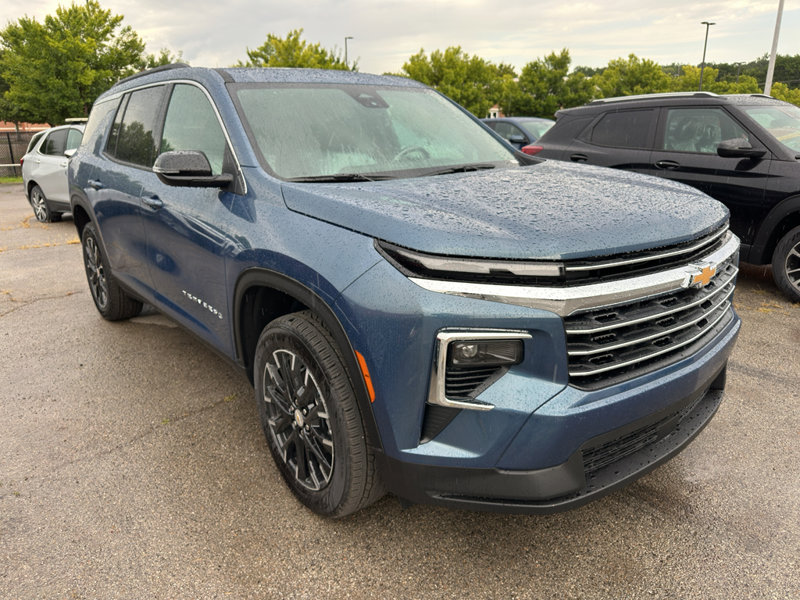 New 2026 Chevrolet Traverse LT w/ Sun and Wheel Package image 1