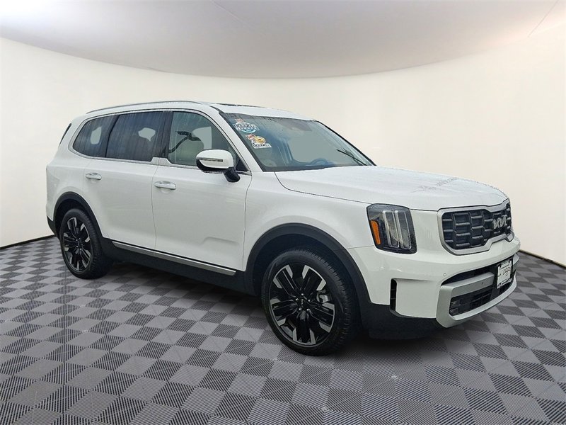 Certified 2025 Kia Telluride SX w/ SX Captain's Chair Package image 1