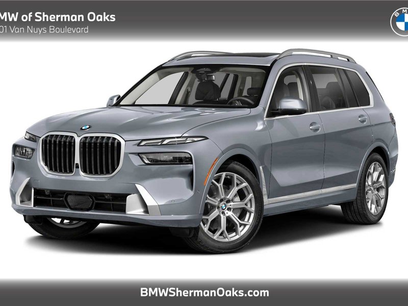 New 2026 BMW X7 M60i image 1