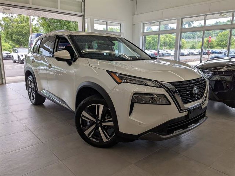 Certified 2023 Nissan Rogue SL image 1