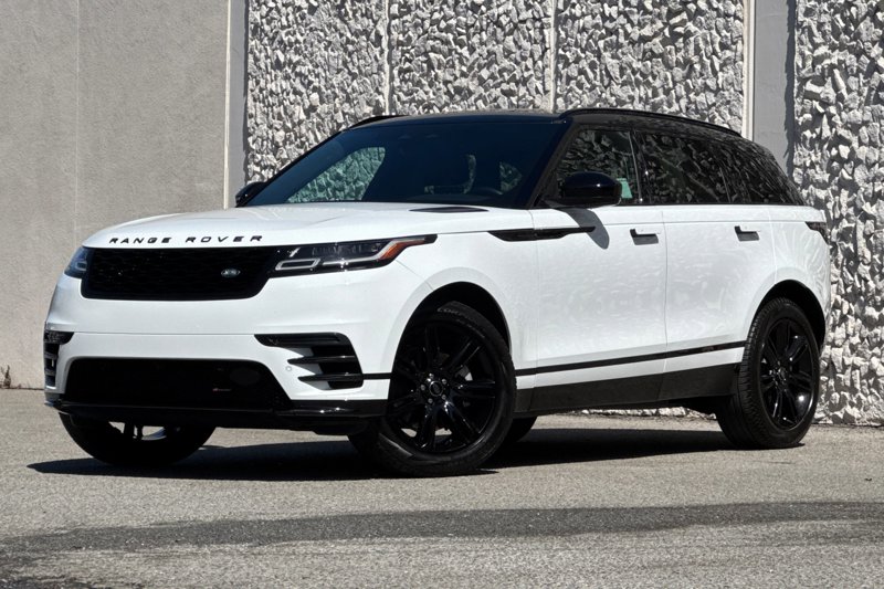 Certified 2022 Land Rover Range Rover Velar R-Dynamic S image 1
