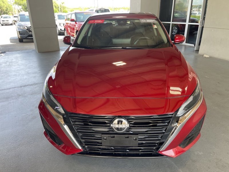 Certified 2023 Nissan Altima 2.5 SL image 1
