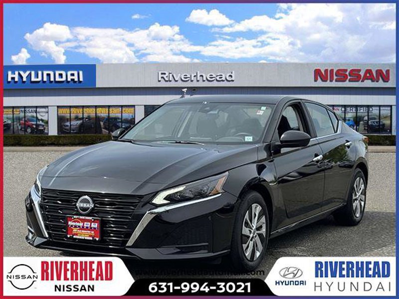 Certified 2025 Nissan Altima 2.5 S image 1