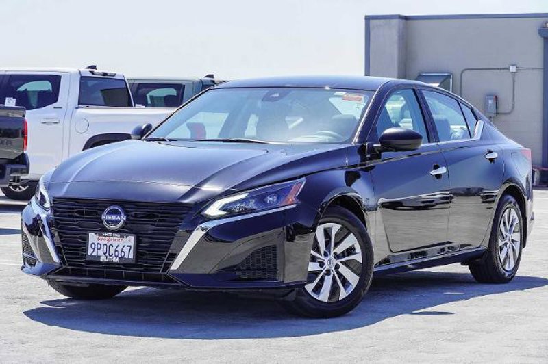 Certified 2024 Nissan Altima 2.5 S image 1