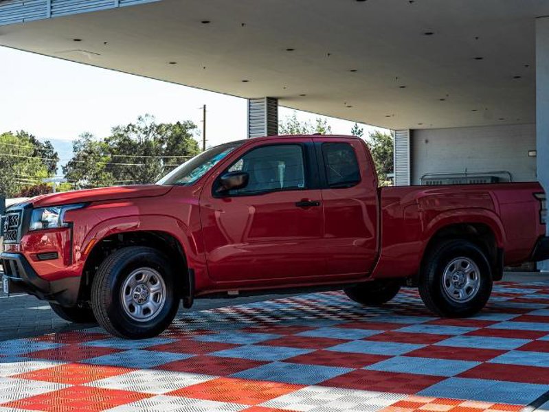 Certified 2023 Nissan Frontier S w/ Tow Package image 1