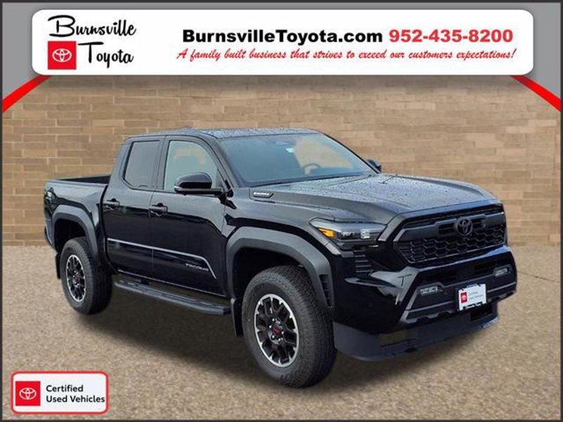 Certified 2025 Toyota Tacoma TRD Off-Road image 1