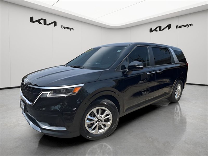 Certified 2023 Kia Carnival LX image 1