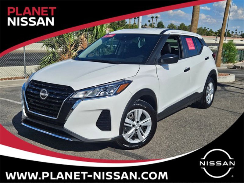 Certified 2025 Nissan Kicks Play S image 1