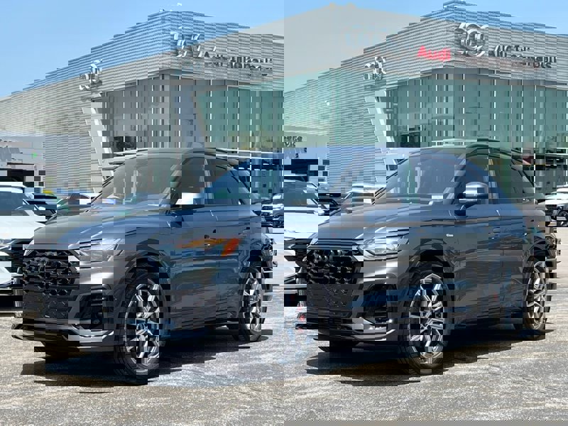 Certified 2024 Audi Q5 e Premium Plus image 1