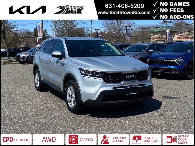 Certified 2022 Kia Sorento LX image 1