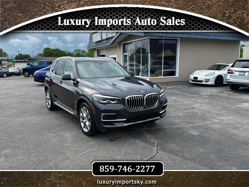 Used 2023 BMW X5 xDrive45e image 1