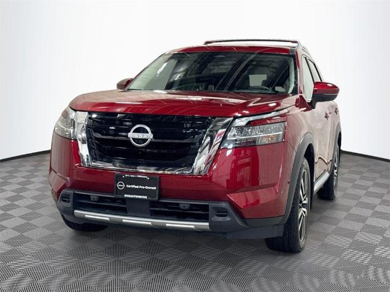 Certified 2024 Nissan Pathfinder Platinum image 1
