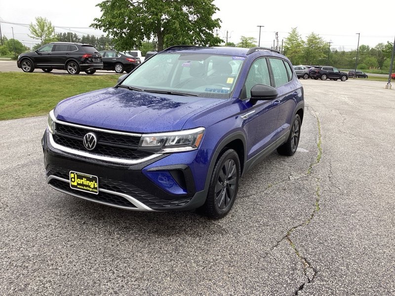 Certified 2022 Volkswagen Taos S image 1