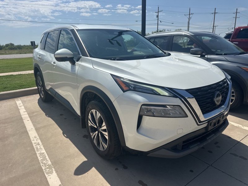 Certified 2022 Nissan Rogue SV image 1