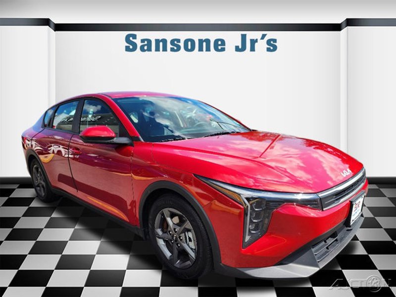 Certified 2025 Kia K4 LXS image 1