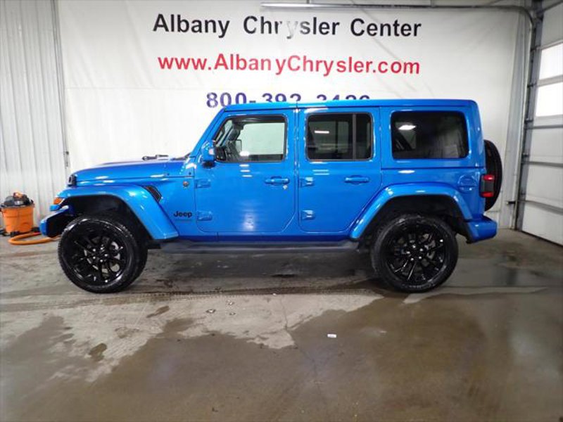 Certified 2022 Jeep Wrangler Unlimited Sahara image 1