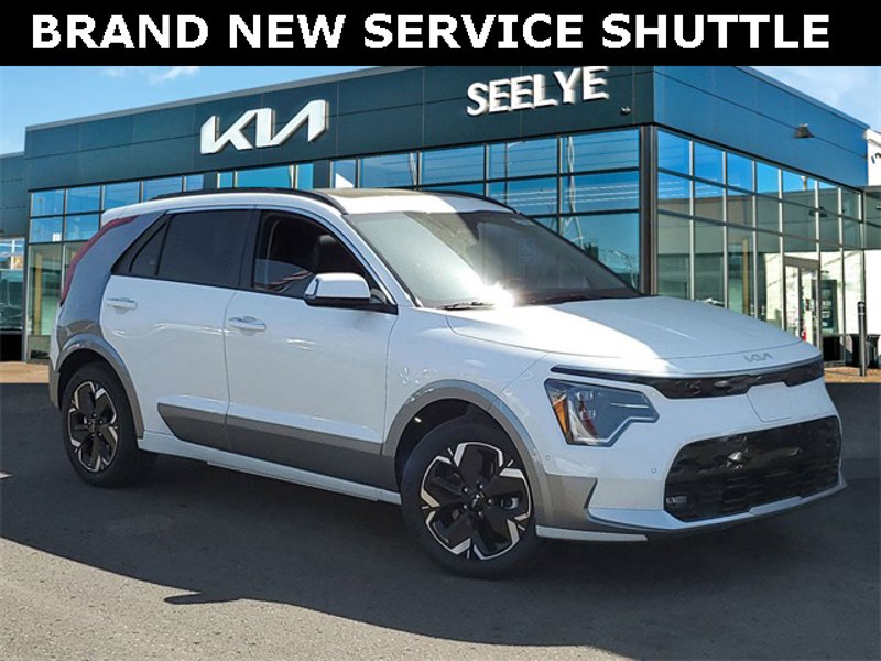 Certified 2023 Kia Niro Wave w/ Wave Preserve Package image 1