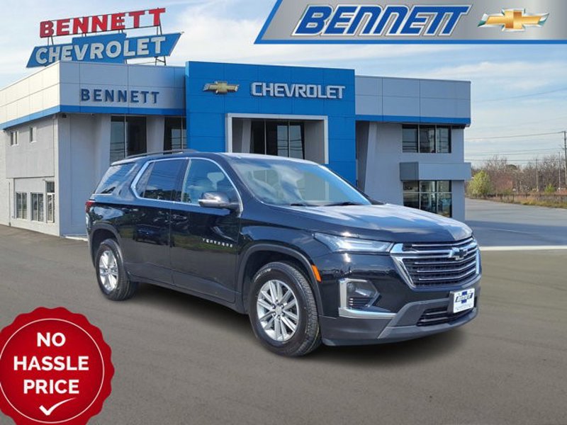 Certified 2023 Chevrolet Traverse LT w/ LPO, Floor Liner Package image 1