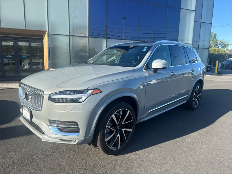Certified 2024 Volvo XC90 B6 Ultimate w/ Protection Package Premier image 1