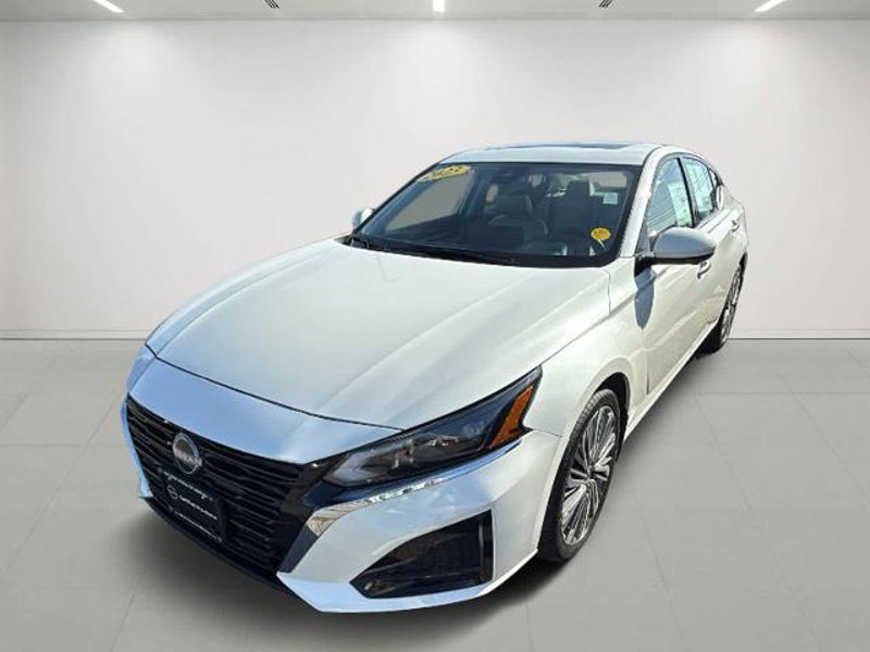 Certified 2023 Nissan Altima 2.5 SL image 1