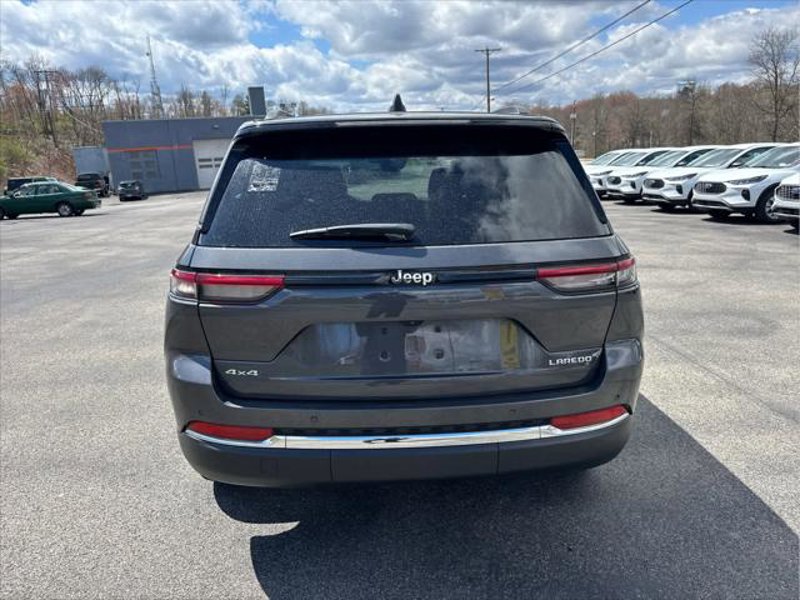 Certified 2023 Jeep Grand Cherokee Laredo w/ Luxury Tech Group I image 1