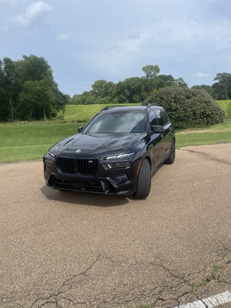 Used 2024 BMW X7 M60i w/ Executive Package image 1