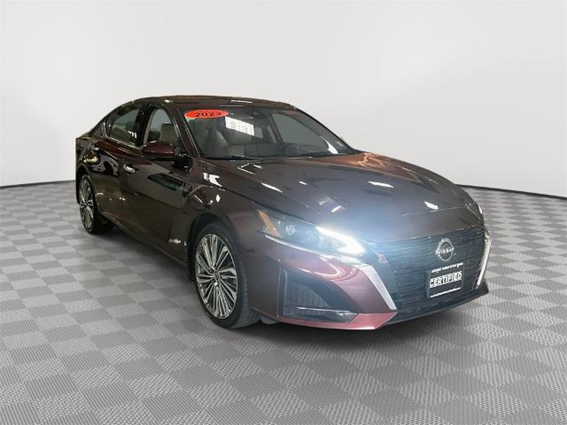 Certified 2023 Nissan Altima 2.5 SL image 1