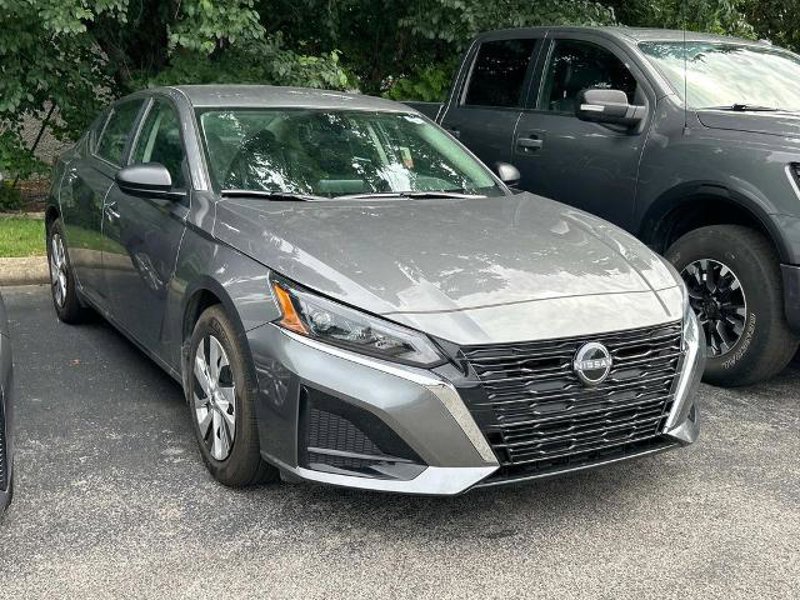 Certified 2025 Nissan Altima 2.5 S image 1