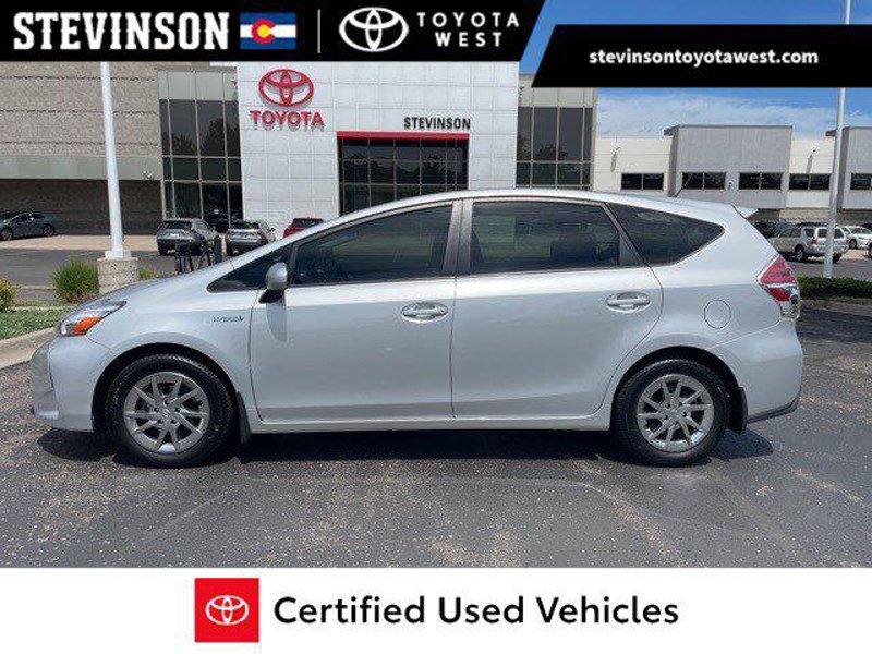 Certified 2017 Toyota Prius V Four image 1