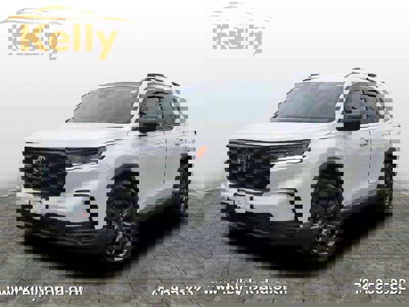 Certified 2025 Honda Pilot Sport image 1