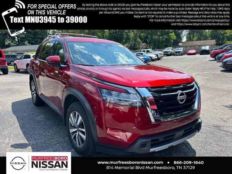 Certified 2024 Nissan Pathfinder SL image 1