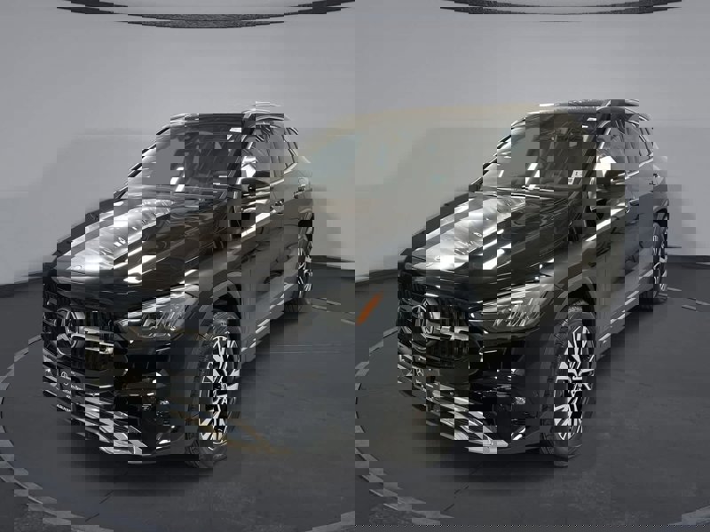 Certified 2025 Mercedes-Benz GLA 250 4MATIC image 1