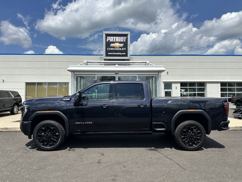 Certified 2024 GMC Sierra 2500 AT4 w/ AT4 Preferred Package image 1