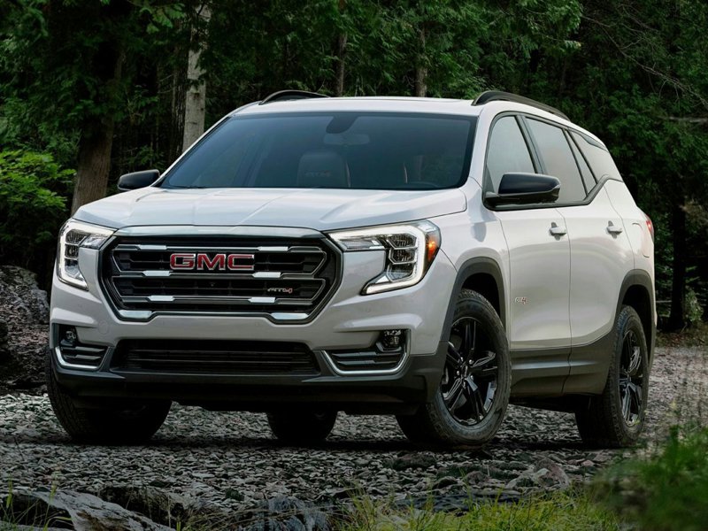 Used 2024 GMC Terrain SLT image 1