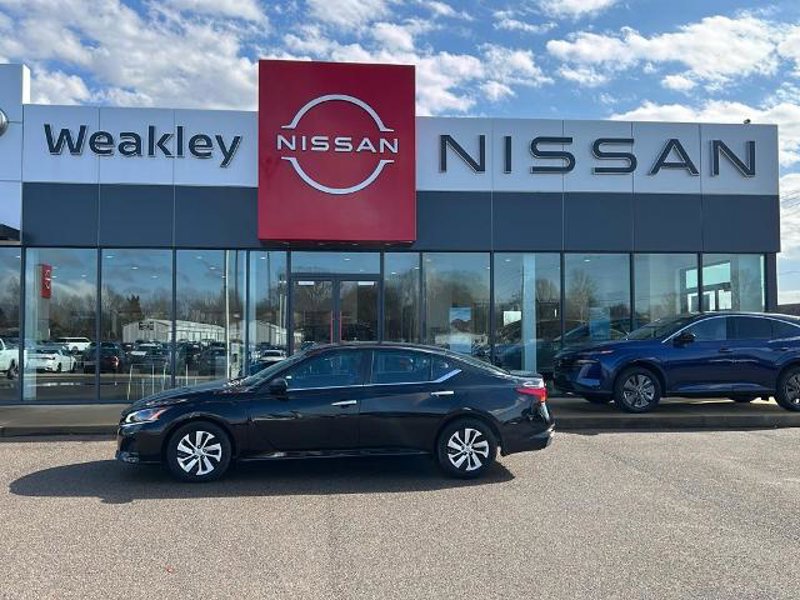 Certified 2024 Nissan Altima 2.5 S image 1