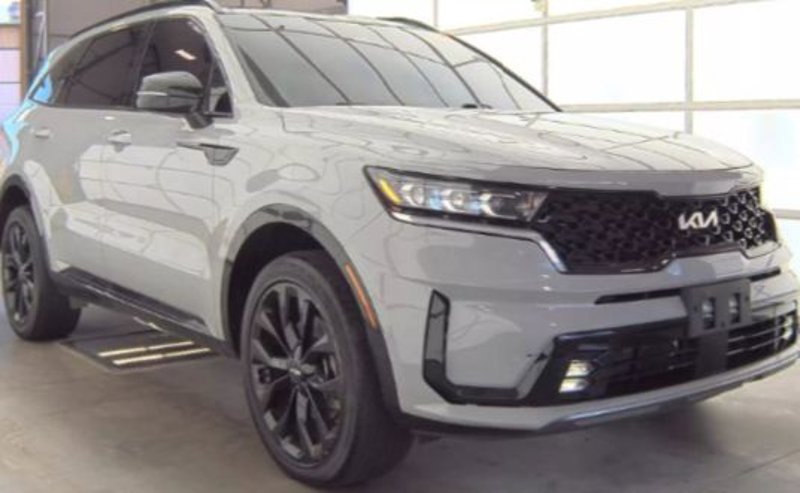 Used 2022 Kia Sorento SX image 1