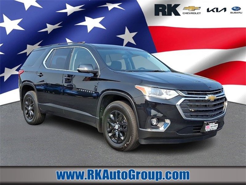 Certified 2021 Chevrolet Traverse LT image 1