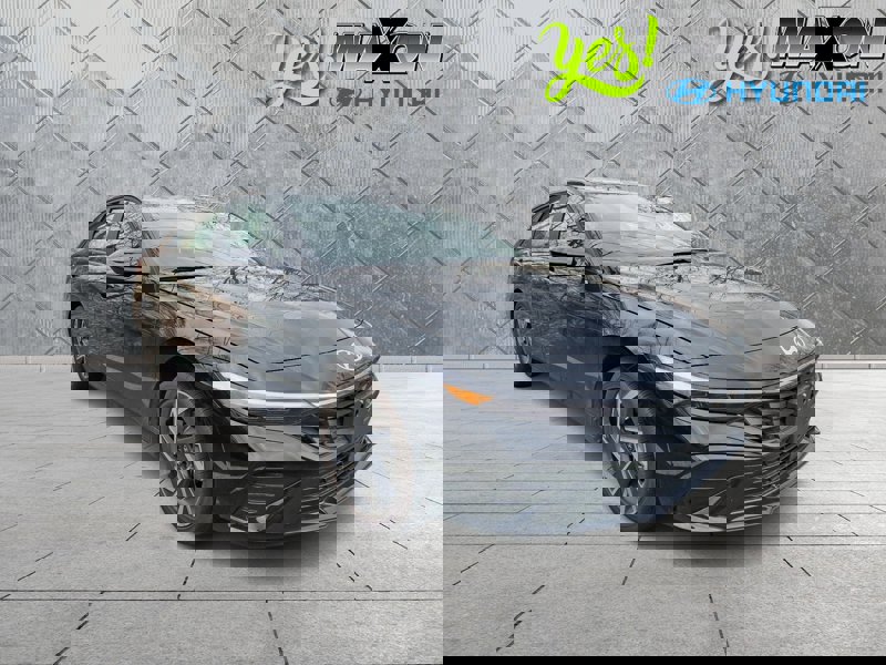 Certified 2025 Hyundai Elantra SEL w/ Cargo Package image 1