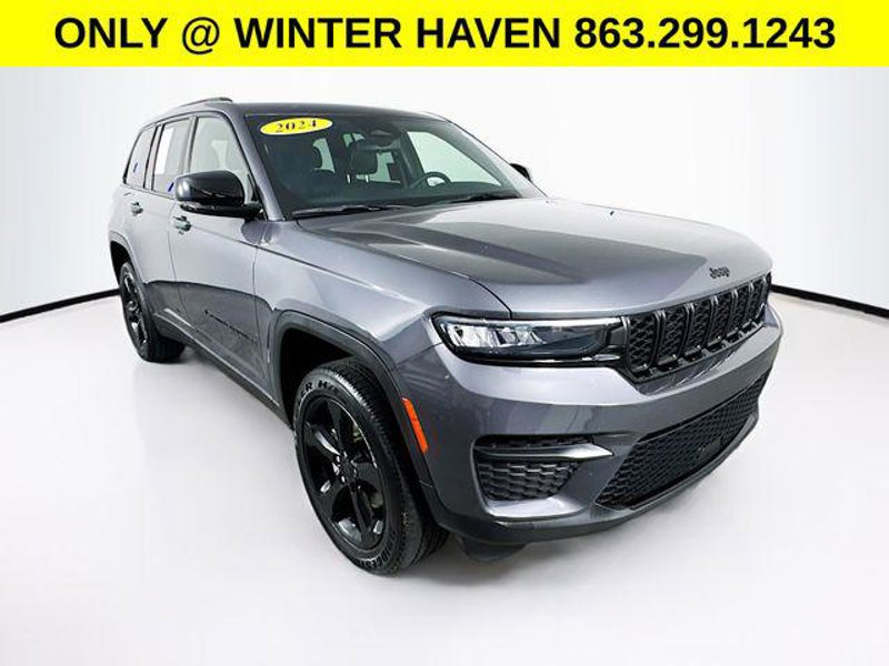 Certified 2024 Jeep Grand Cherokee Altitude image 1