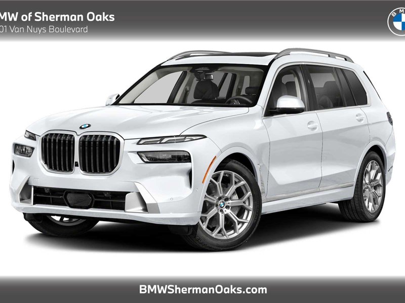 New 2026 BMW X7 M60i image 1
