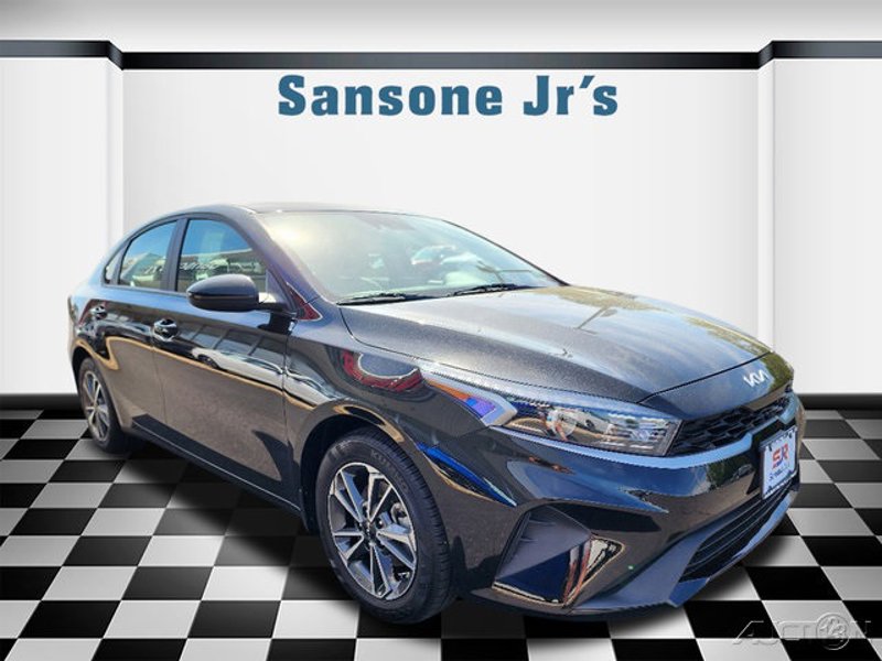 Certified 2023 Kia Forte LXS image 1