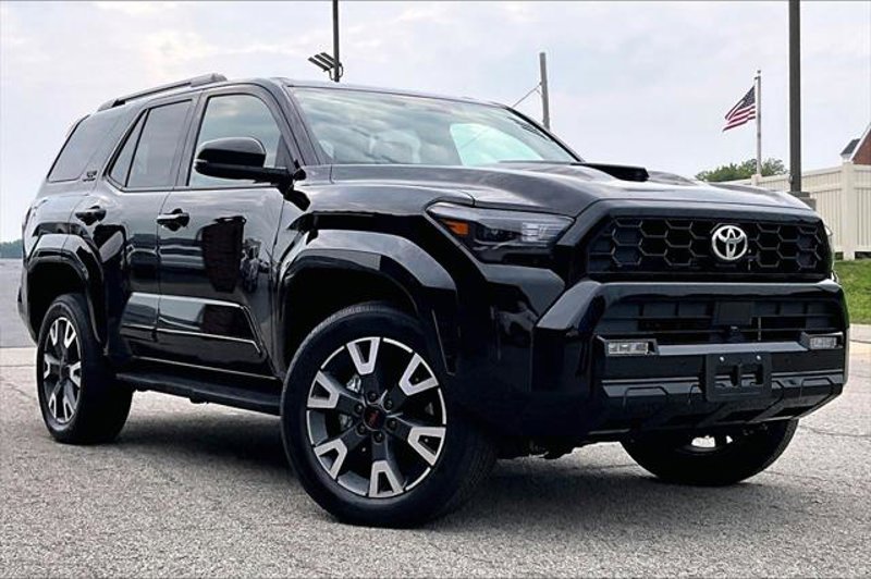 Certified 2025 Toyota 4Runner TRD Sport image 1
