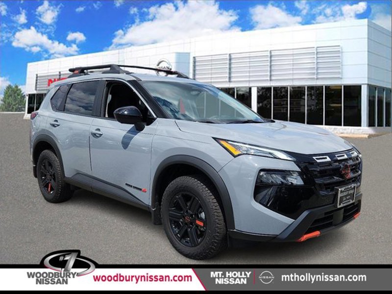 Certified 2025 Nissan Rogue SV image 1