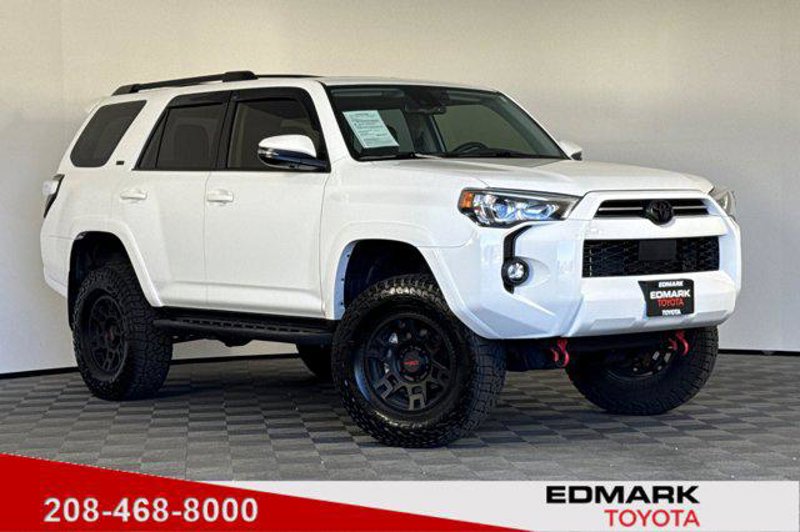 Certified 2024 Toyota 4Runner SR5 Premium image 1