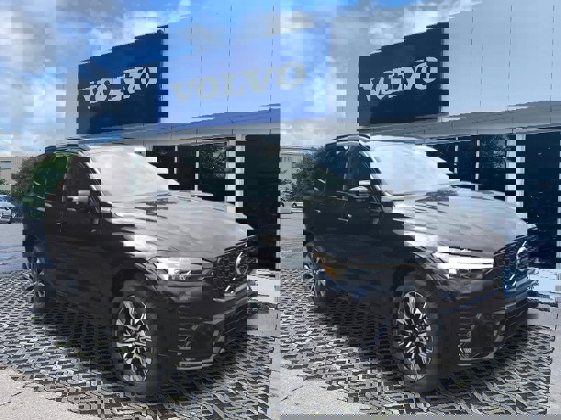 Certified 2025 Volvo XC60 B5 Core w/ Protection Package Premier image 1