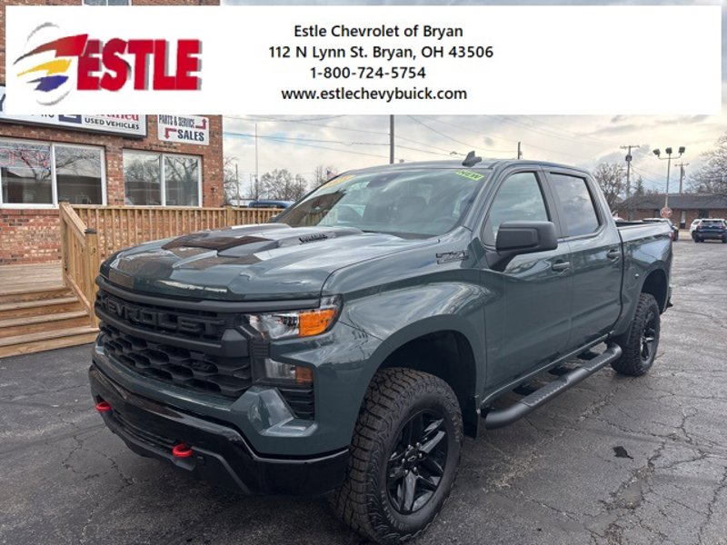 New 2025 Chevrolet Silverado 1500 Custom Trail Boss w/ LPO, Dark Essentials Package image 1